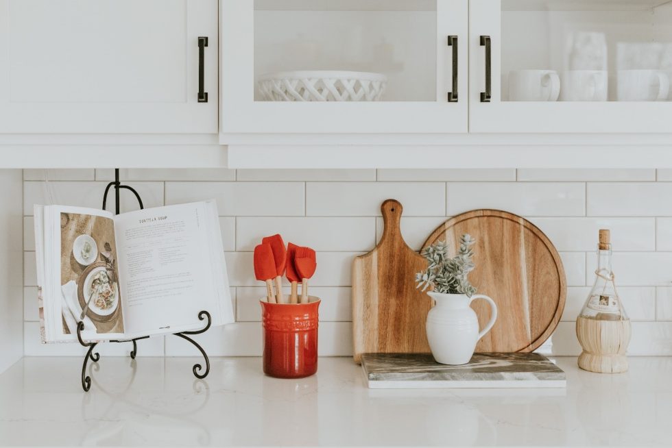 Choosing the Right Backsplash for Your Kitchen
